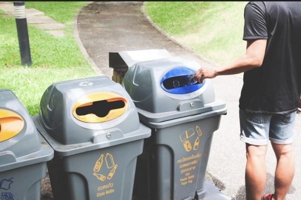 Garden Clean-Ups in Darwin: Why Skip Bins Make Yard Waste Easy