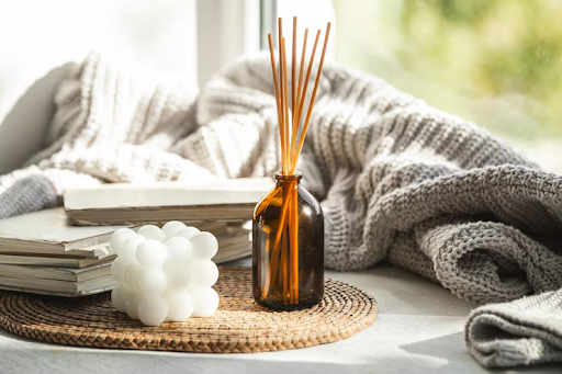 Home Reed Diffuser Guide: Getting Better Scent Throw, Longer Life, and Cleaner Placement